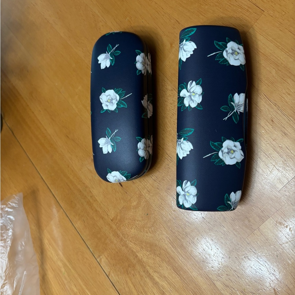 Draper James Navy Floral Glasses Case